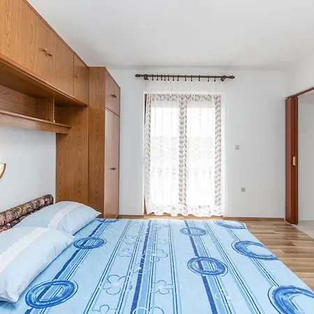 Cozy In With Kitchen Novi Vinodolski